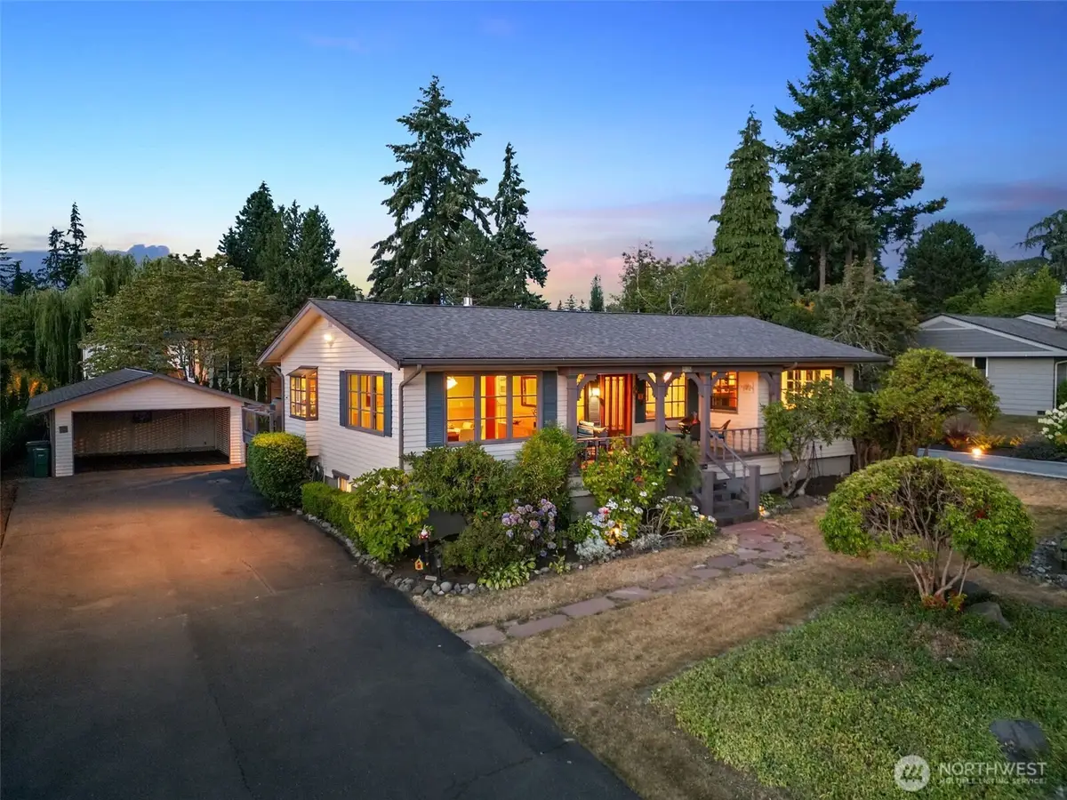 916 18th Avenue W, Kirkland, WA 98033 - #1