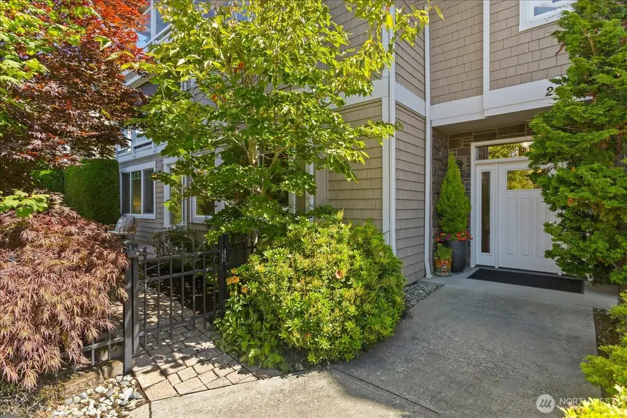 249 4th Avenue S #101, Edmonds, WA 98020 - #3