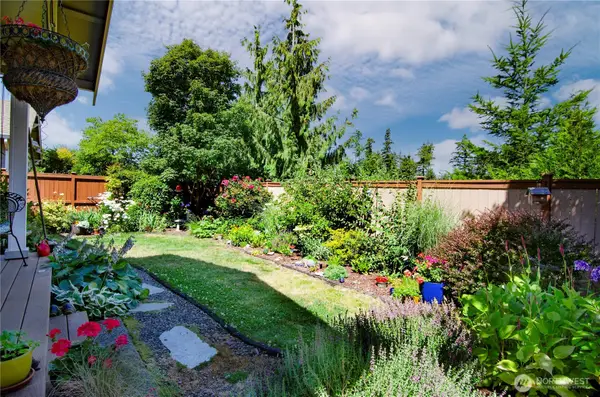 8210 Vashon Drive Ne, Lacey, WA 98516