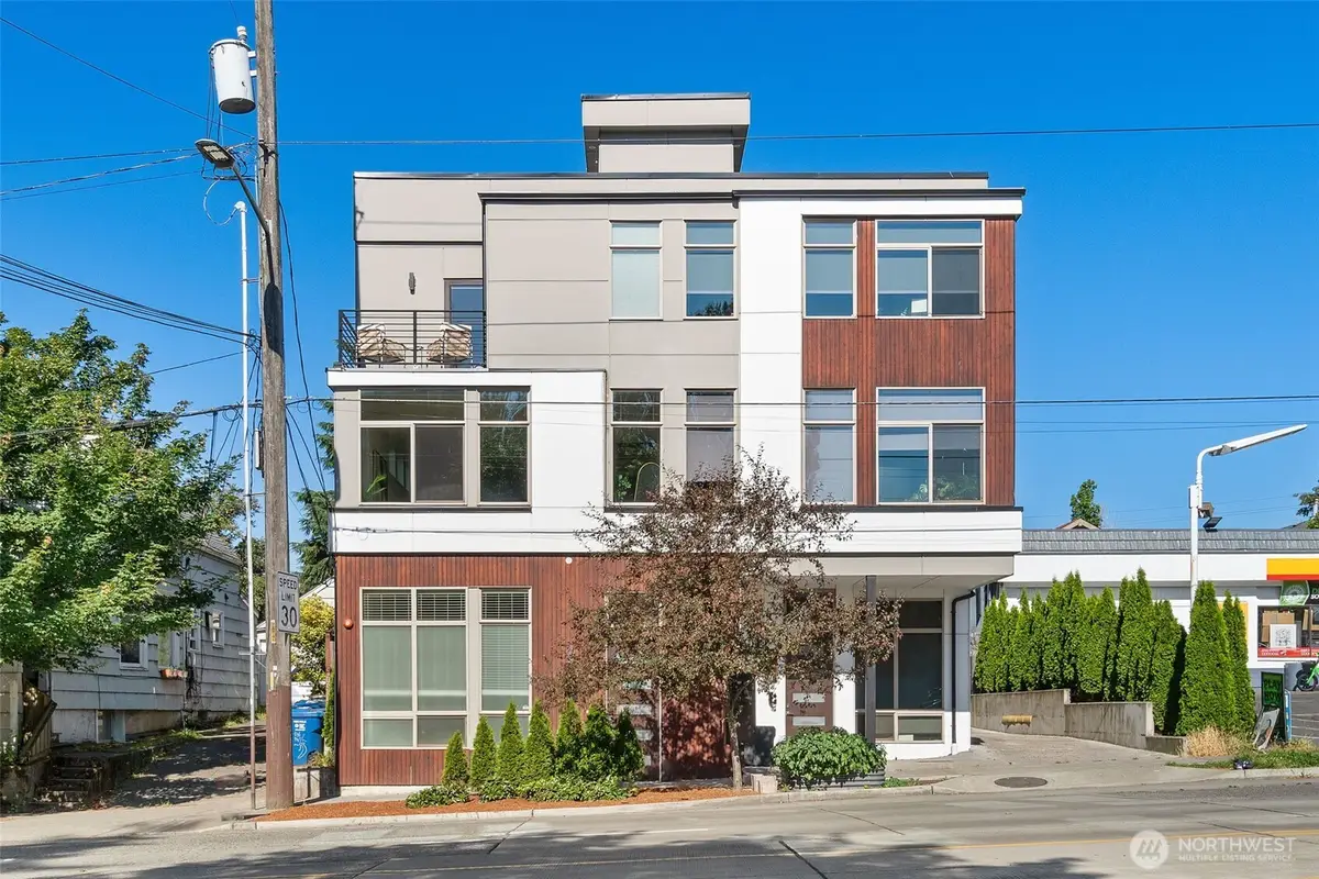 6747 15th Avenue Nw, Seattle, WA 98117 - #1