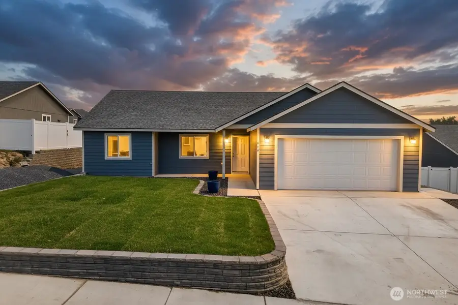 619 Kimberly Avenue, Royal City, WA 99357 - #2
