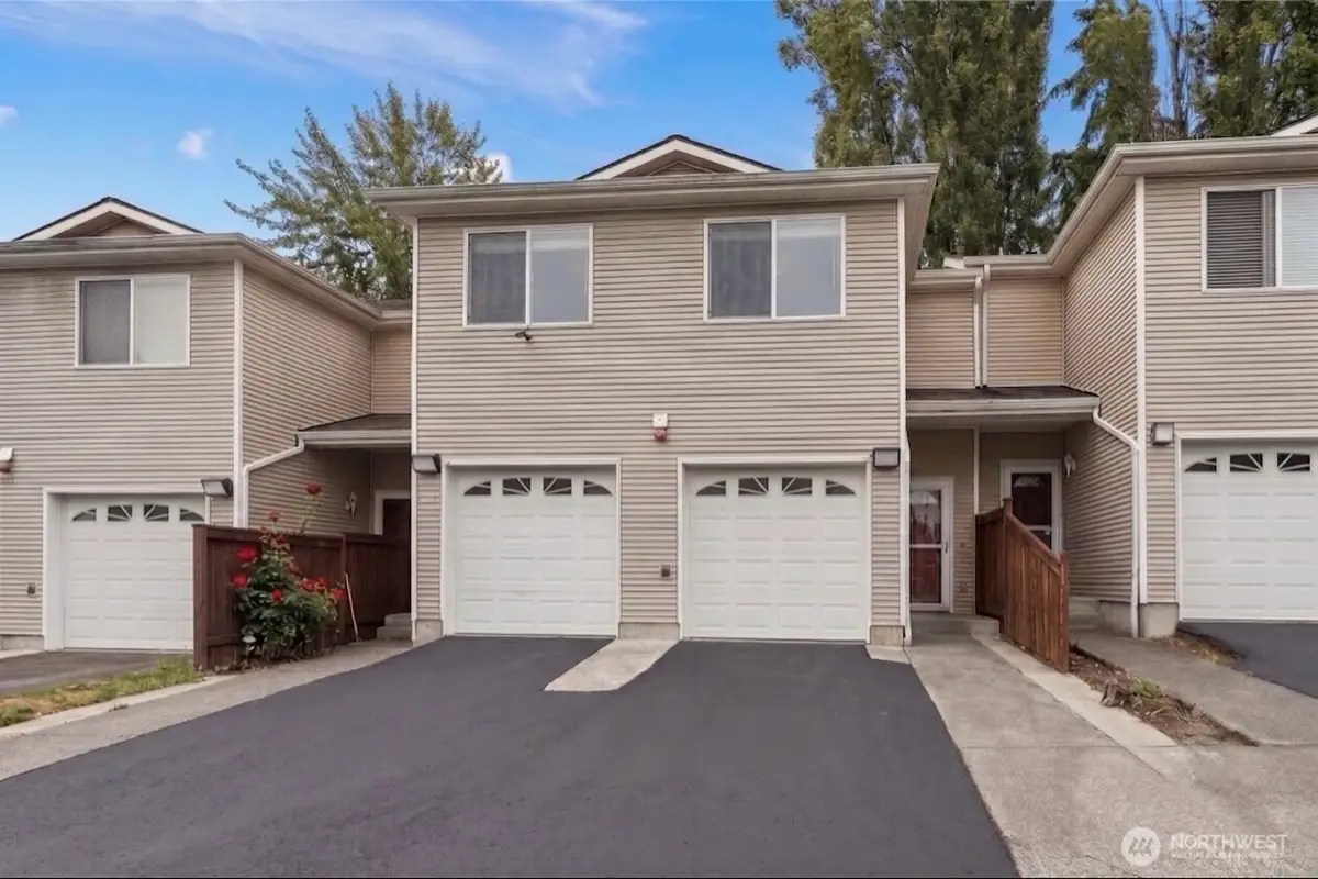 13359 Ambaum Boulevard Sw, Burien, WA 98146 - #1