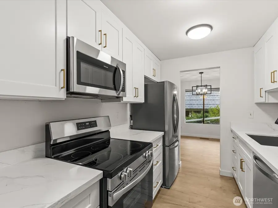 9905 NE 124th Street #703, Kirkland, WA 98034 - #2