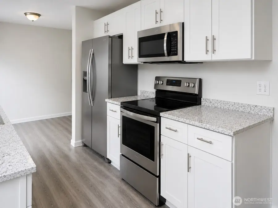 9439 11th Avenue Sw, Seattle, WA 98106 - #3