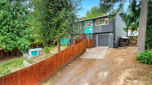 3911 Silver Lane Nw, Bremerton, WA 98312