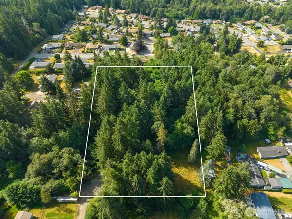3 NE 30th Street #B, Bremerton, WA 98310