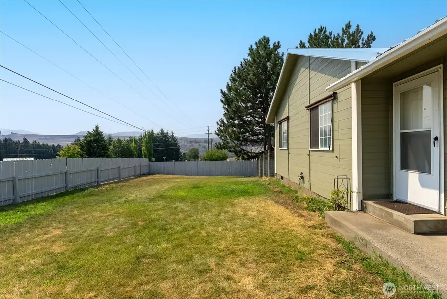 5 Sand Flat Road, Omak, WA 98841 - #2