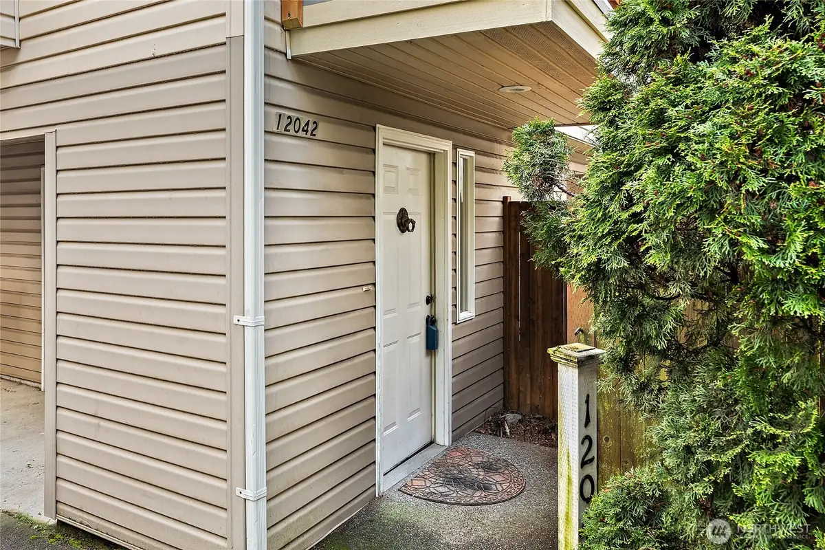 12042 31st Avenue Ne, Seattle, WA 98125 - #1