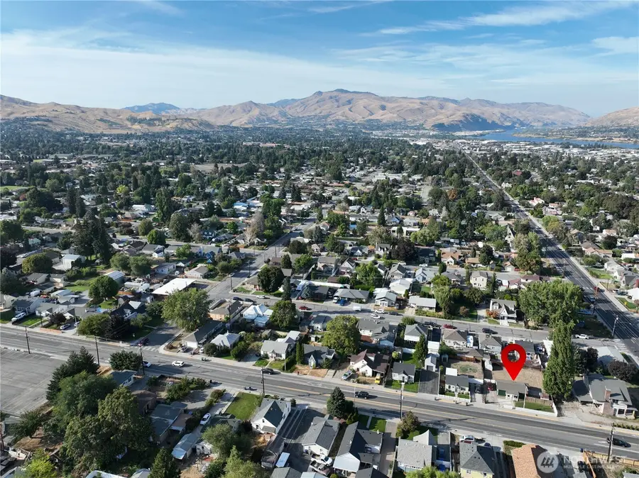 1014 Cherry Street, Wenatchee, WA 98801 - #3