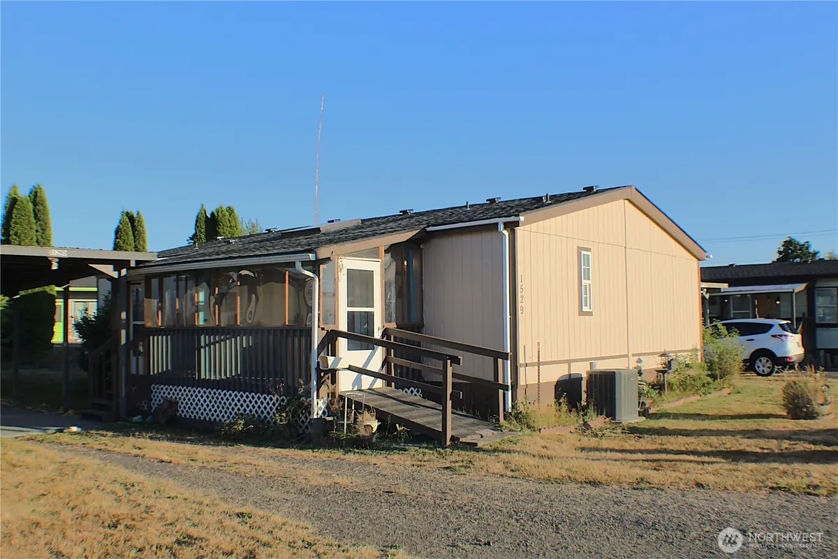 1529 Bishop Rd. #D, Chehalis, WA 98532 - #1