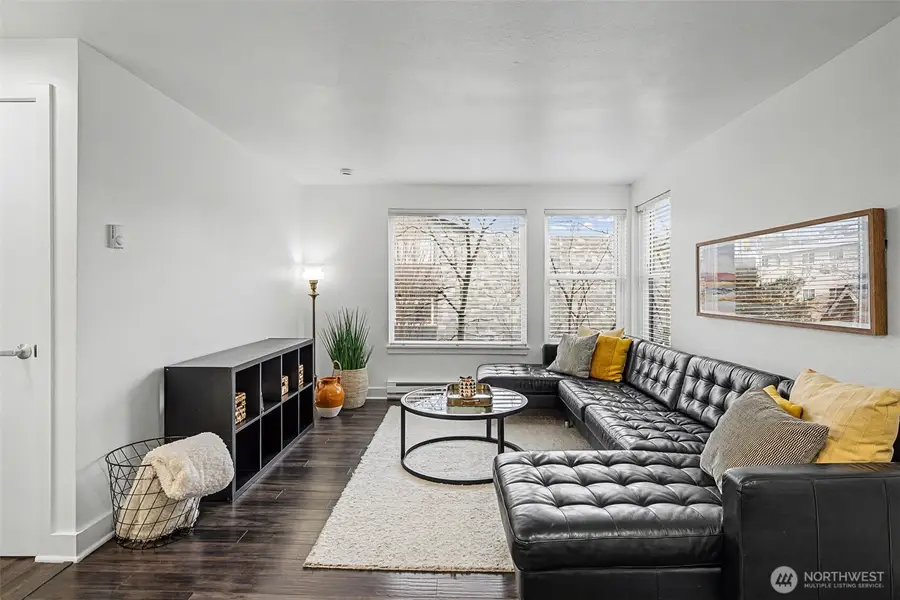 4111 Whitman Avenue N #402, Seattle, WA 98103 - #2