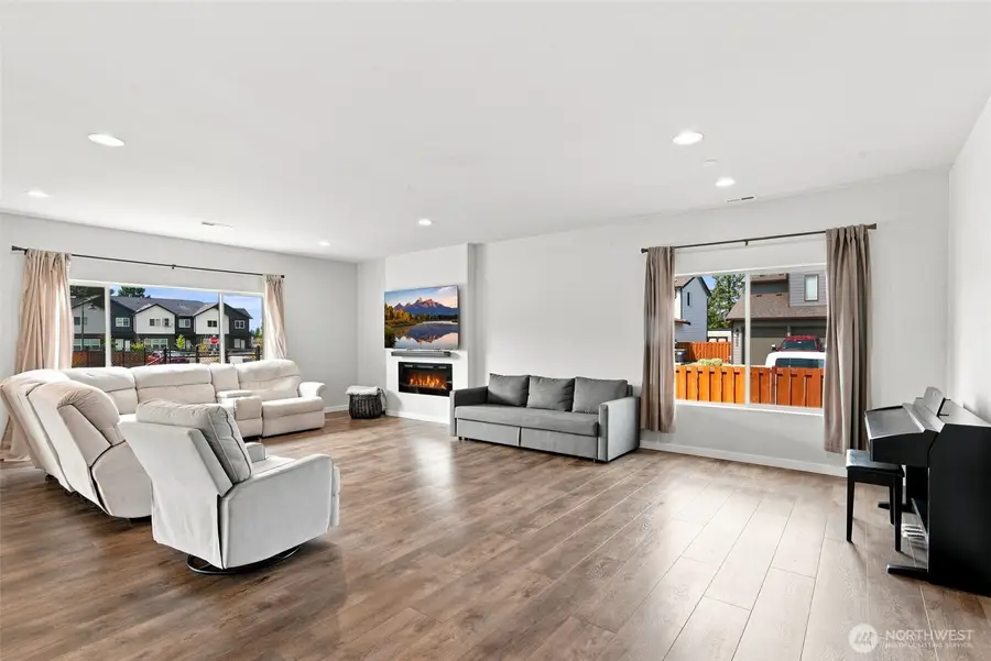 223 Hovey Street, Buckley, WA 98321 - #3