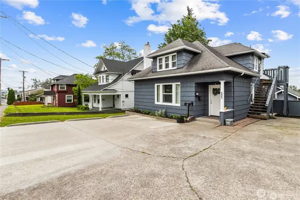 321 N 4th Street #A-D, Mount Vernon, WA 98273