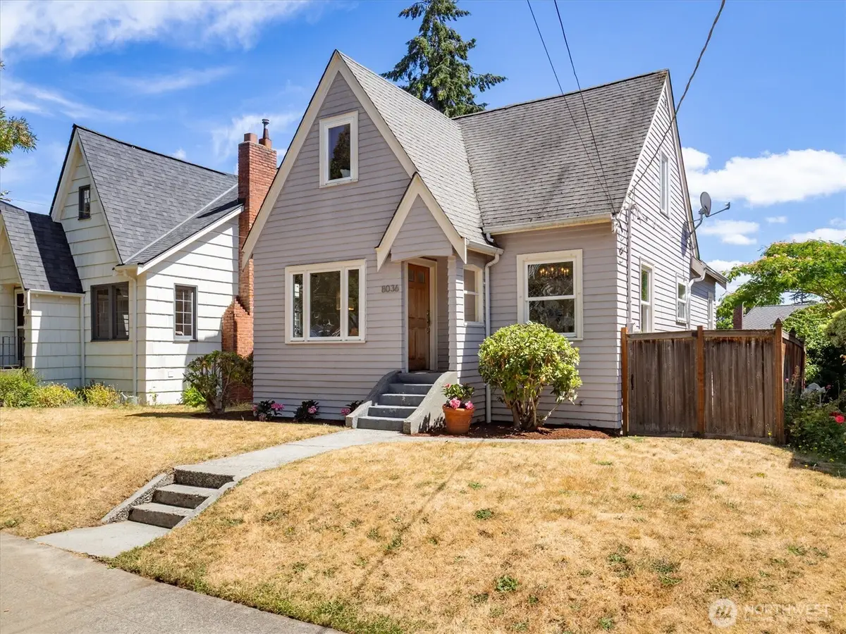 8036 9th Avenue Nw, Seattle, WA 98117 - #1