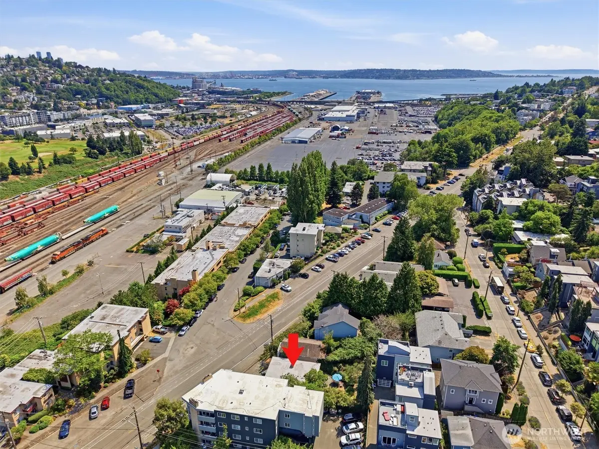2657 Thorndyke Avenue W, Seattle, WA 98199 - #1