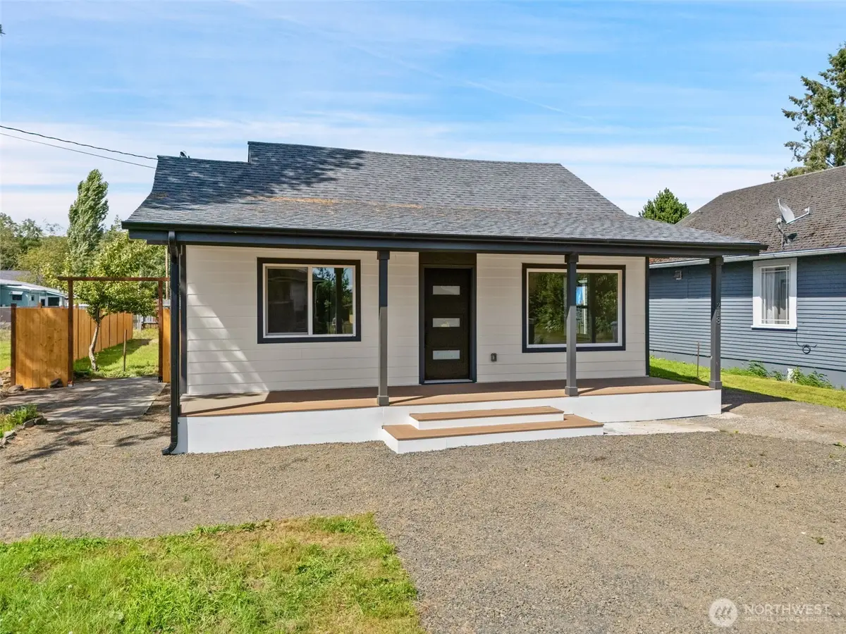 218 E King St, Aberdeen, WA 98520 - #1