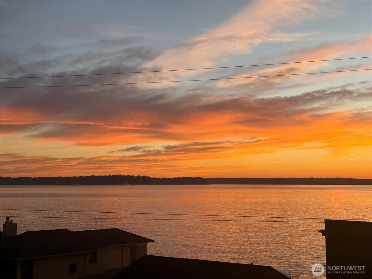 5064 Beach Drive Sw, Seattle, WA 98136 - #1