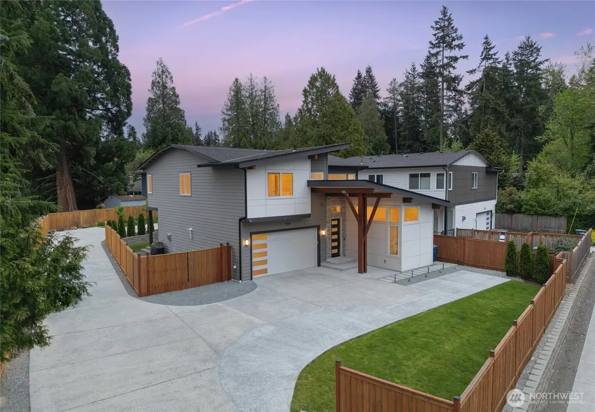 719 Edmonds Way, Edmonds, WA 98020 - #1