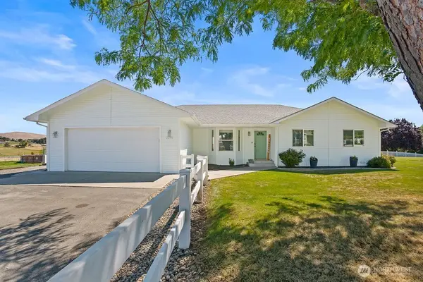 2291 Selah Loop Road, Selah, WA 98942