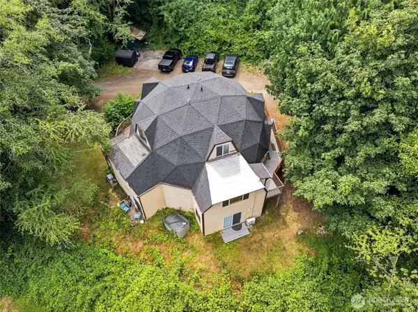 6194 NE Pine Street, Suquamish, WA 98392
