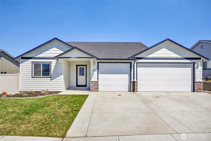 2213 2nd Street Se, East Wenatchee, WA 98802 - #3