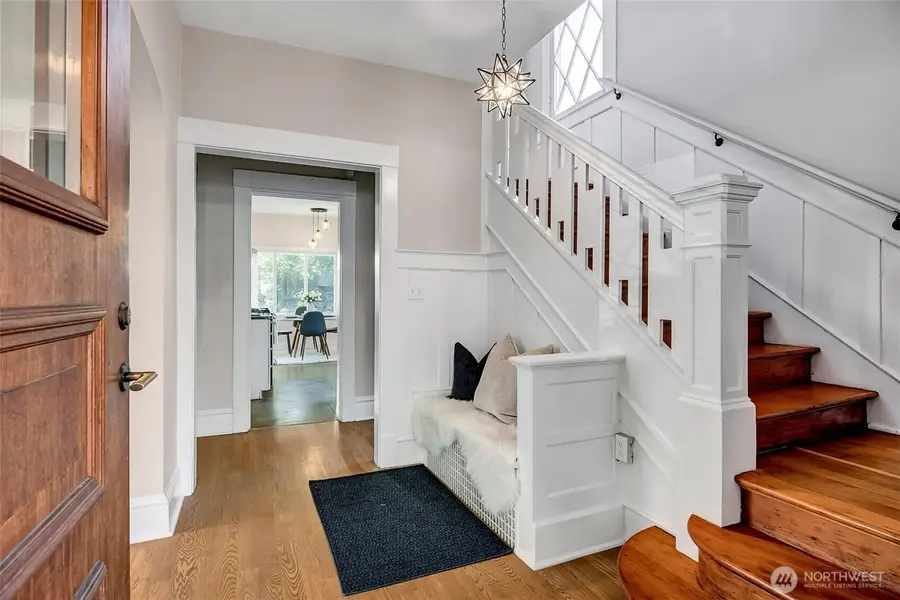 1911 9th Avenue W, Seattle, WA 98119 - #3