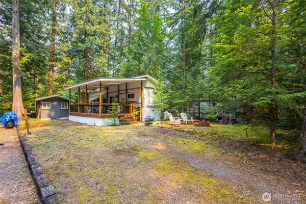 162 Fireside Lodge Circle, Deming, WA 98244