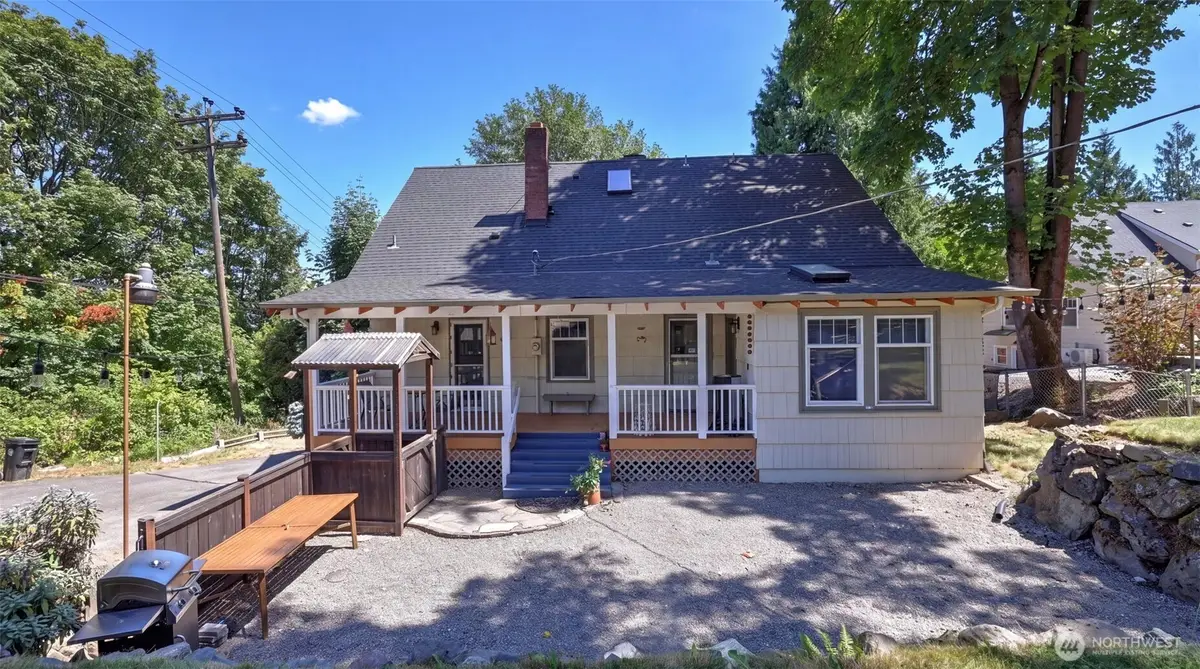 10003 15th Avenue S, Seattle, WA 98168 - #1