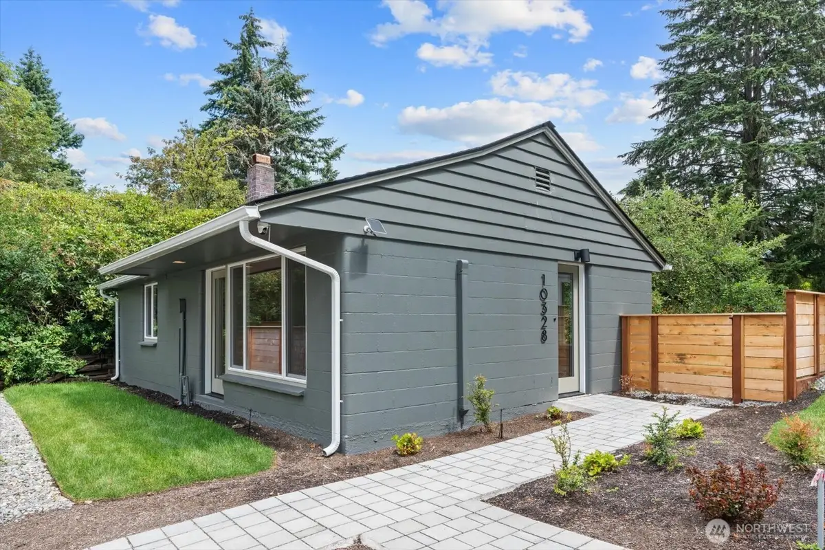 10328 Ashworth Avenue N, Seattle, WA 98133 - #1