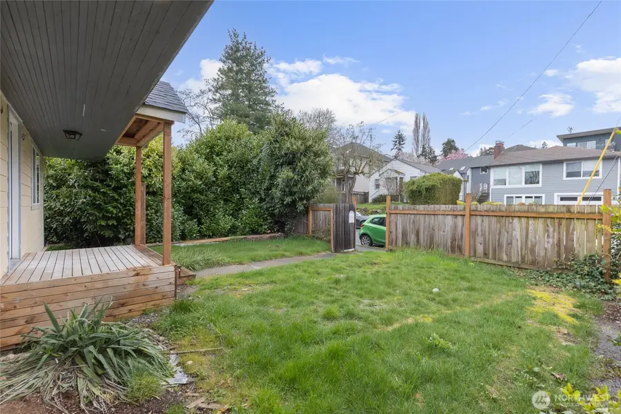 5752 62nd Street, Seattle, WA 98115 - #2