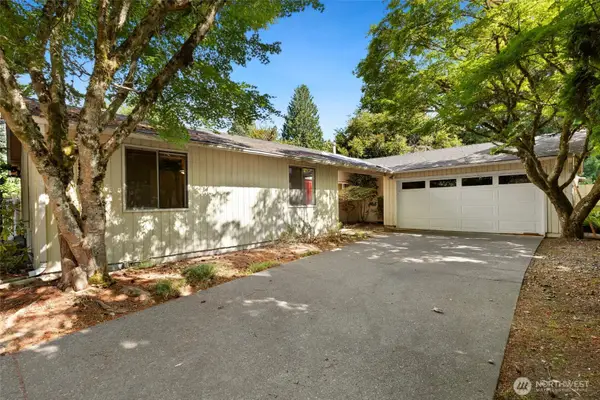 16442 NE 105th Place, Redmond, WA 98052