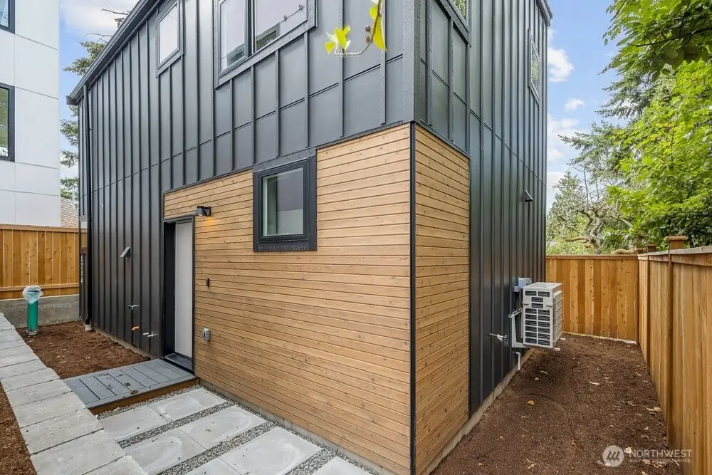 1214 NE 100th Street, Seattle, WA 98125 - #1