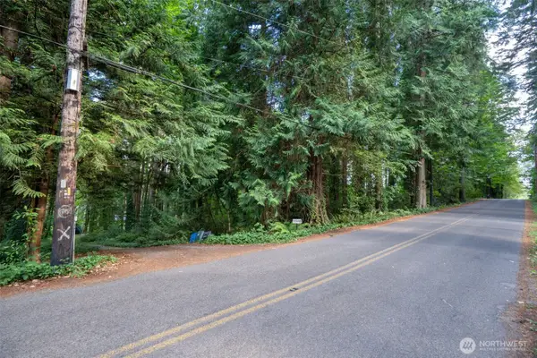 5320 New Sweden Avenue Ne #D, Bainbridge Island, WA 98110