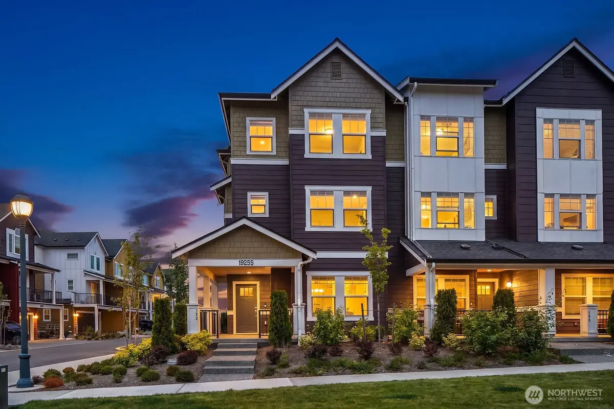 19255 NE 69th Circle #105, Redmond, WA 98052 - #1