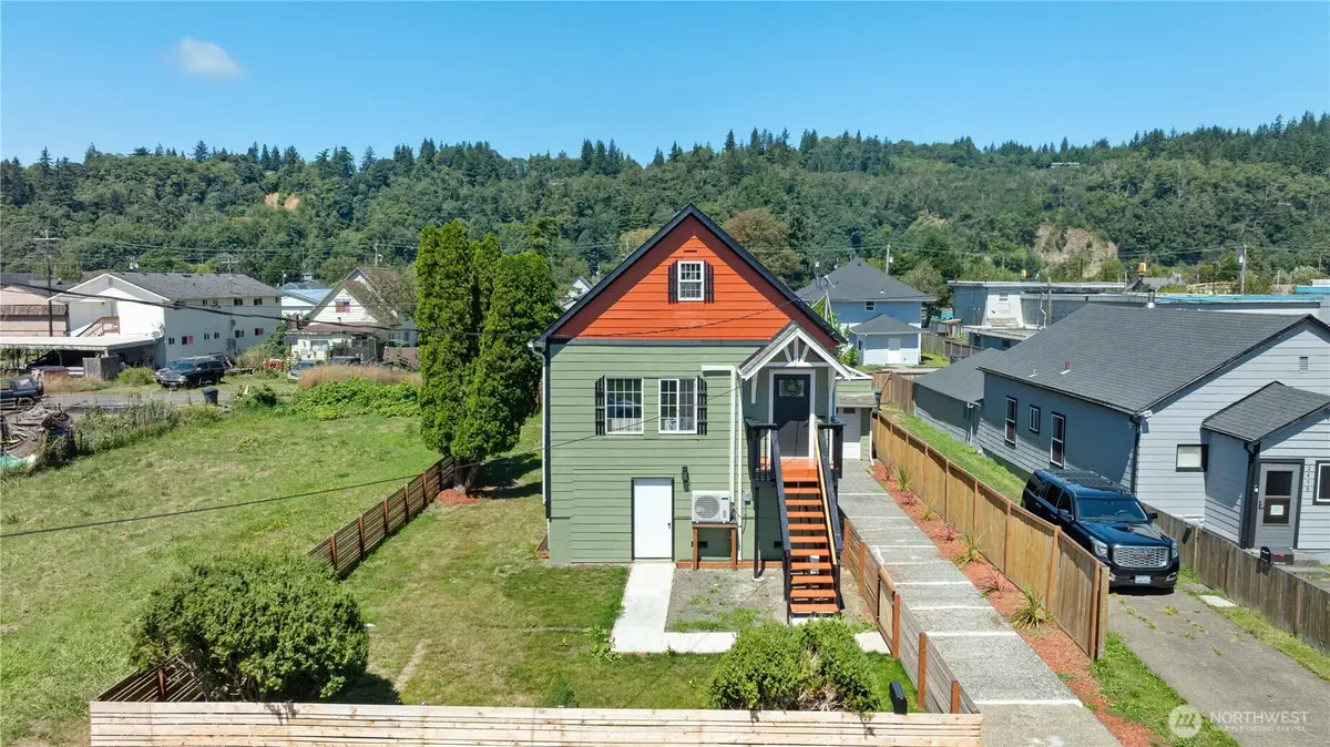 2415 Pacific Avenue, Hoquiam, WA 98550 - #1