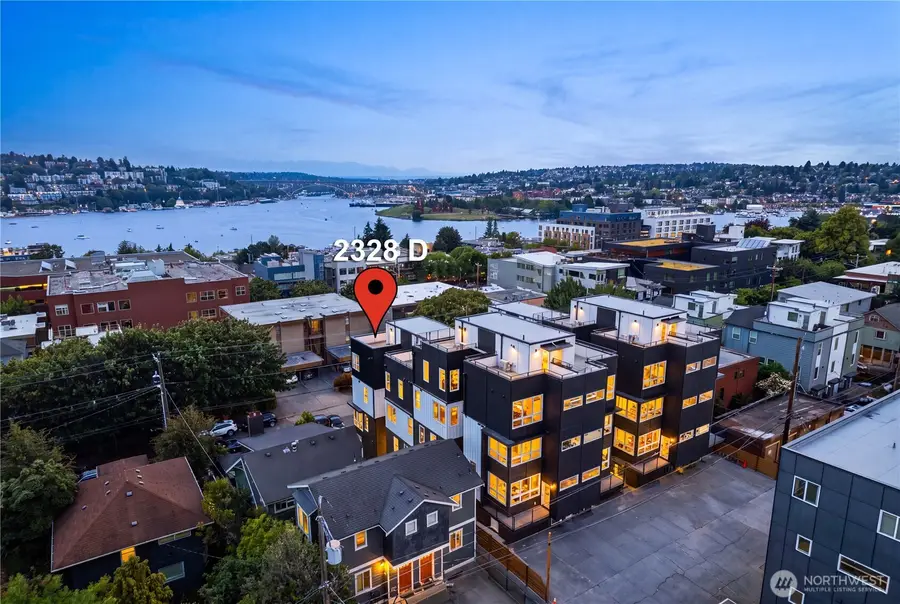 2328 Franklin Avenue E, Seattle, WA 98102 - #3