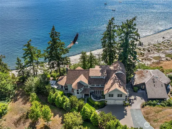 5608 Tara Drive, Freeland, WA 98249