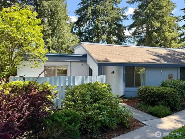 4308 NE Sunset Boulevard #Y2, Renton, WA 98059
