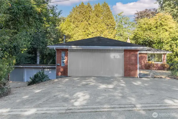 22212 105th Avenue Se, Kent, WA 98031