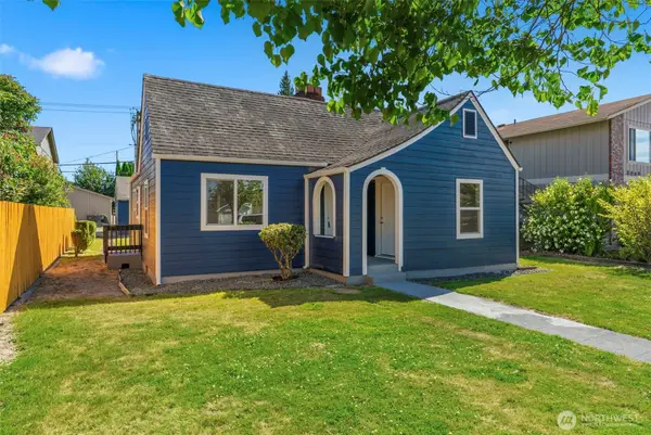3015 Dover Street, Longview, WA 98632