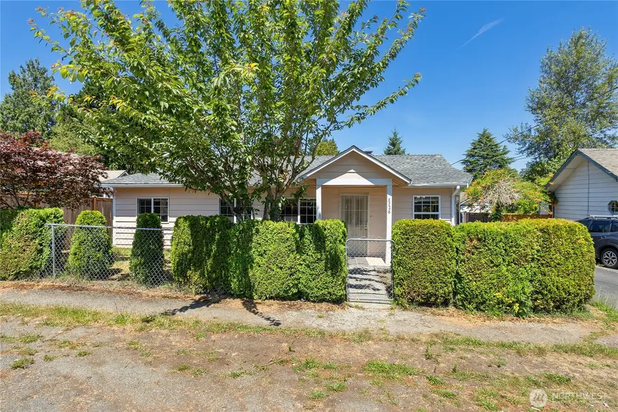 8528 S 121st Street, Seattle, WA 98178 - #2