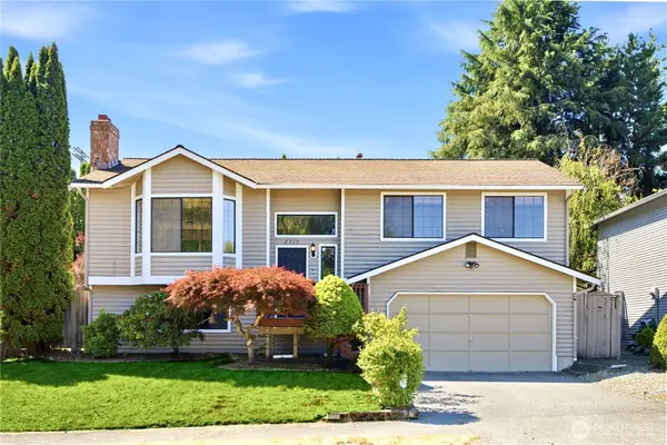 2719 NE 4th Court, Renton, WA 98056