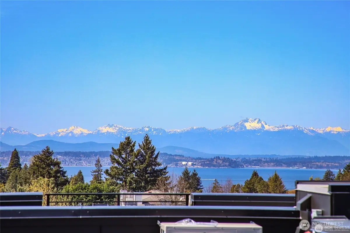 6318 41st Avenue Sw #E, Seattle, WA 98136 - #1