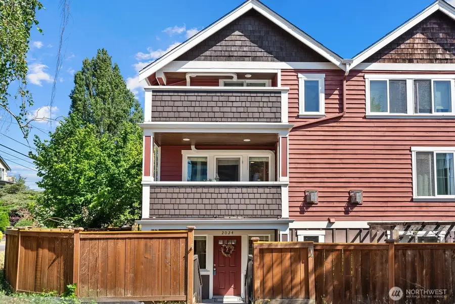 2024 W Bertona Street, Seattle, WA 98199 - #2