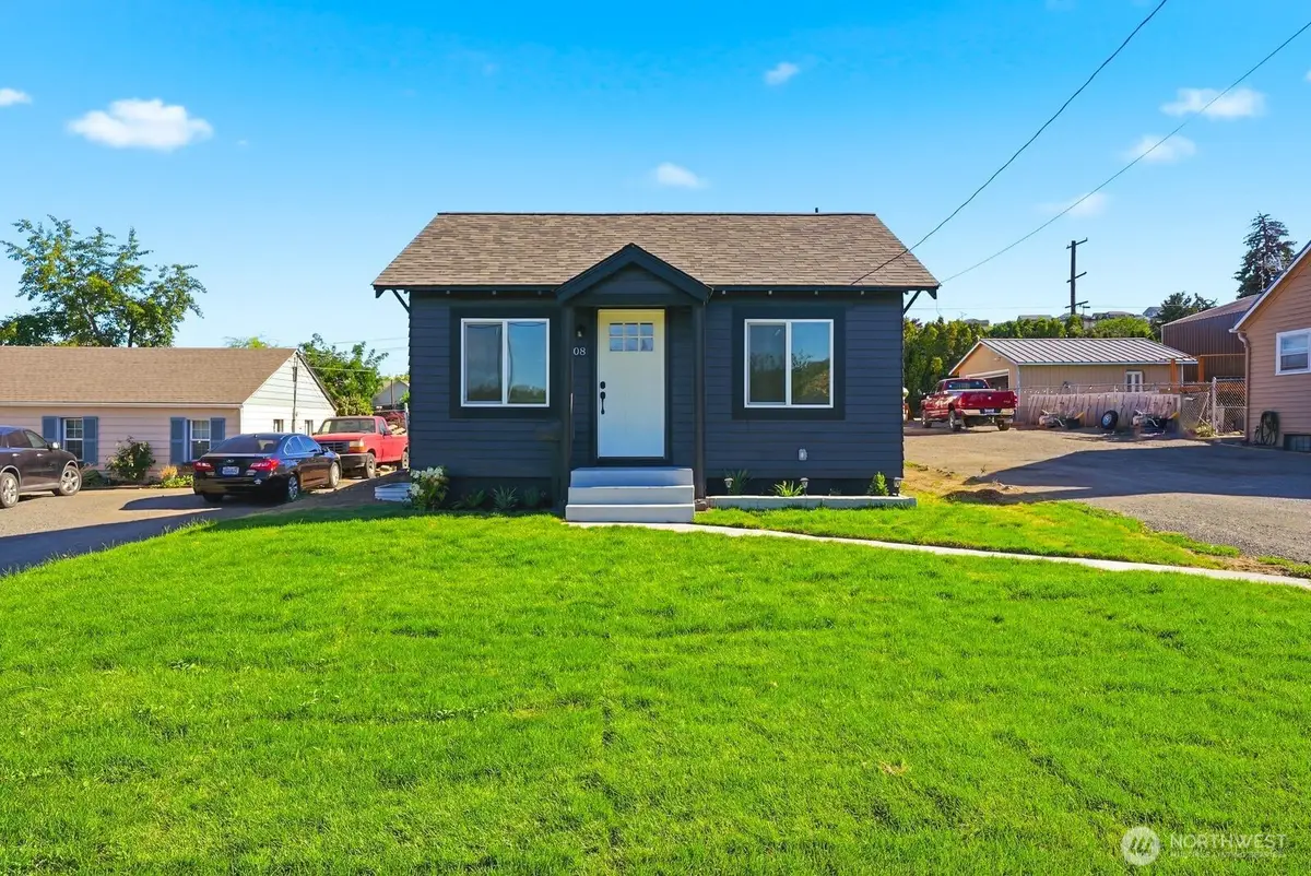 808 Fremont, Selah, WA 98942 - #1