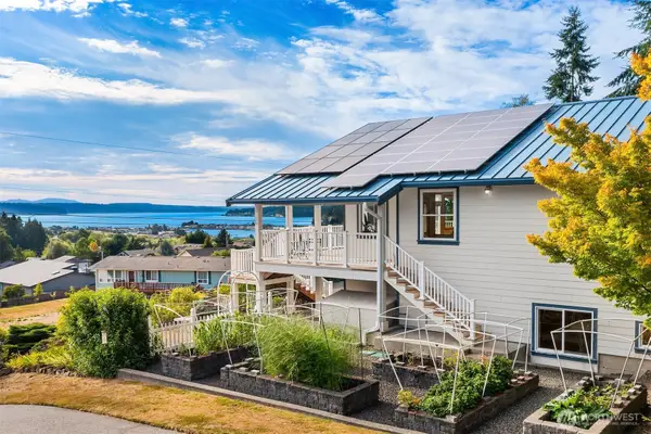 37464 Olympic View Road Ne, Hansville, WA 98340