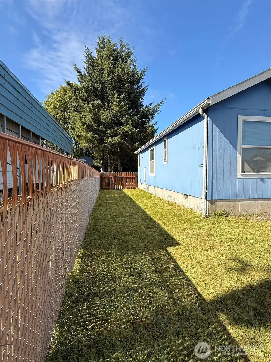 881 Magellan Avenue Ne, Ocean Shores, WA 98569 - #3