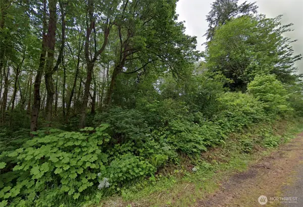 99 Airport Road, Raymond, WA 98577