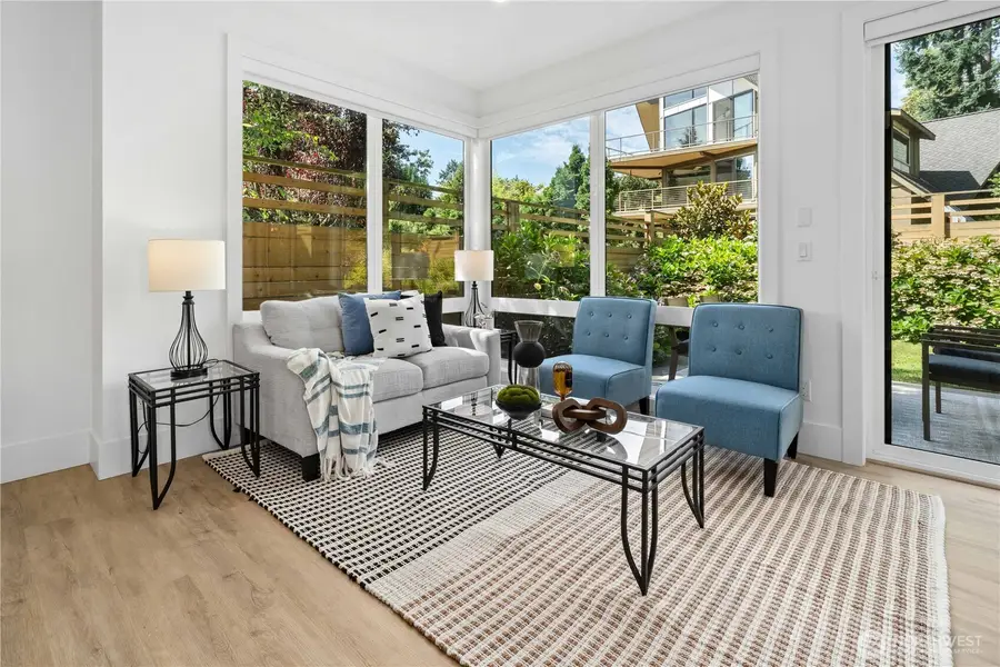 6915 55th Avenue S #B, Seattle, WA 98118 - #3
