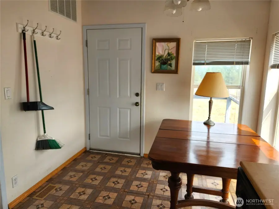 36 Sourdough Road E, Tonasket, WA 98855 - #2